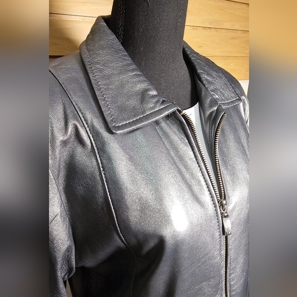 Damselle Metallic Lambs Leather Minimalist Jacket, Small, Zip Close, Collar SOFT - Picture 6 of 12